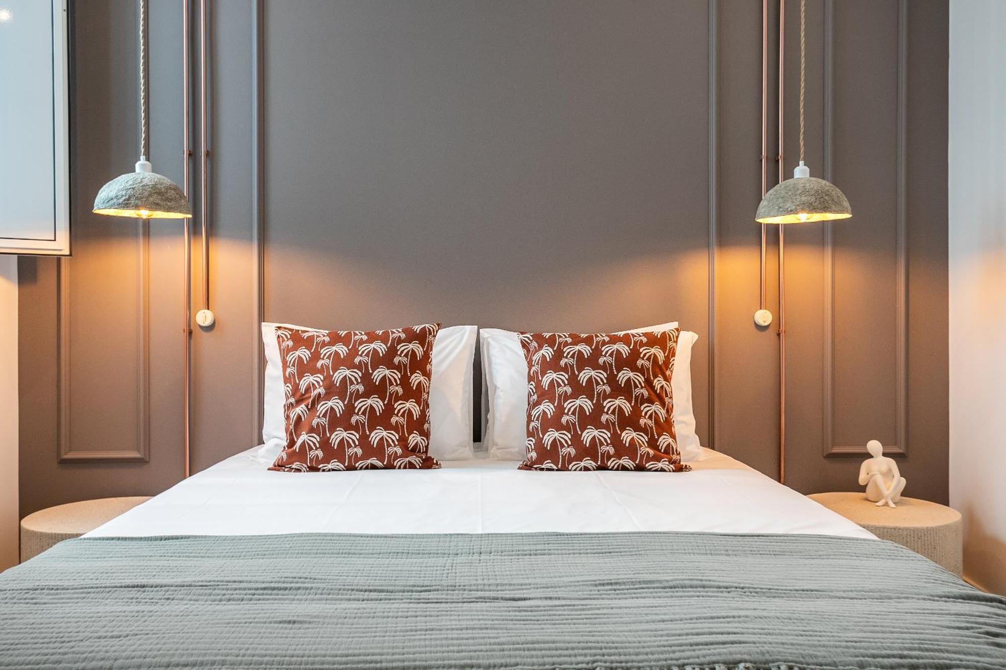 Dona Simone Boutique Suites & Studios - By @ Rita'S Place Faro Bagian luar foto
