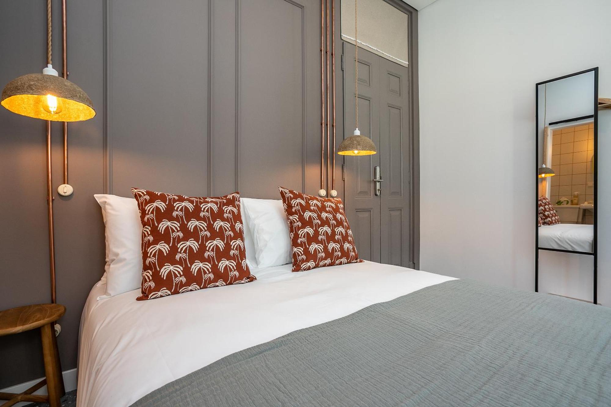 Dona Simone Boutique Suites & Studios - By @ Rita'S Place Faro Bagian luar foto