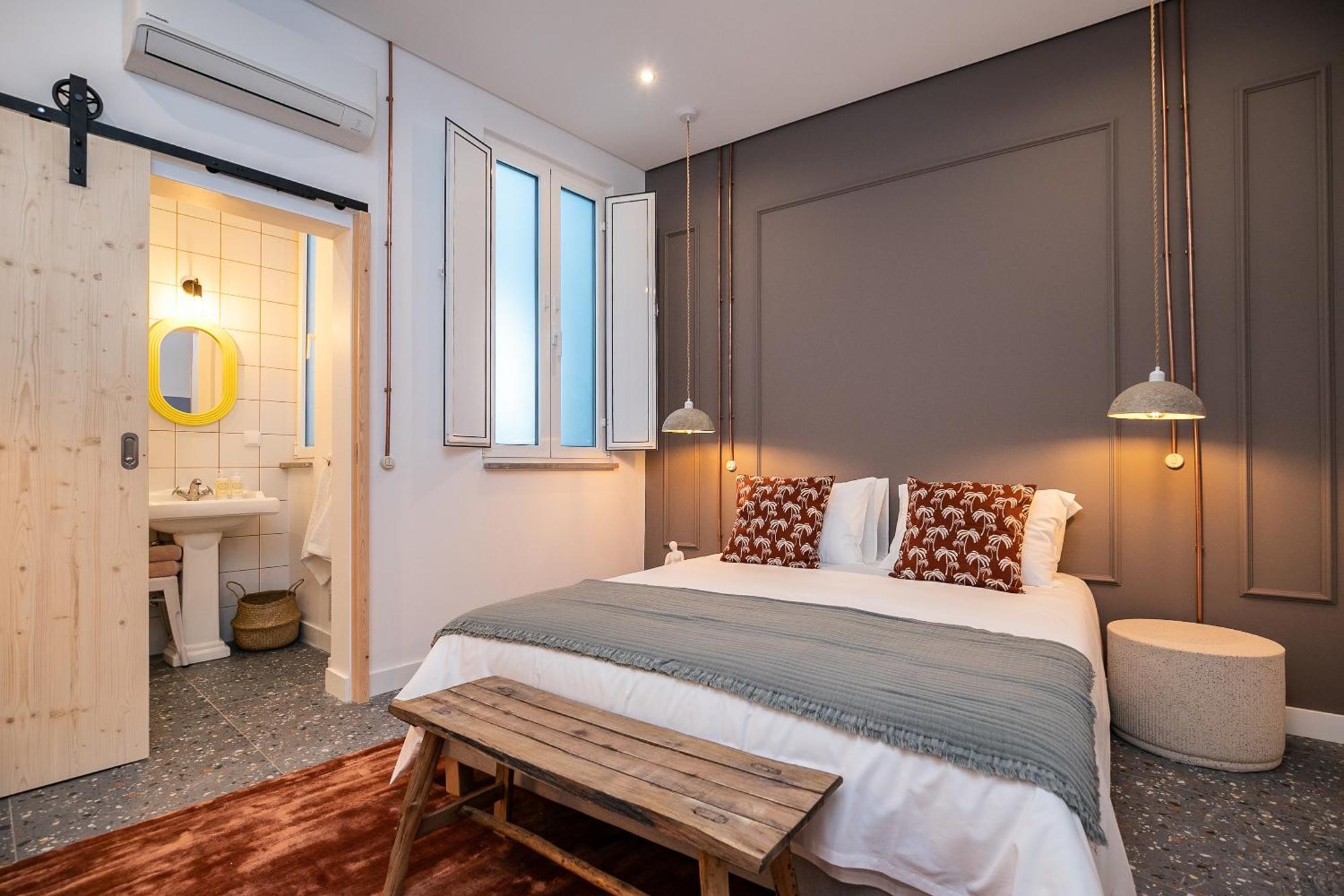Dona Simone Boutique Suites & Studios - By @ Rita'S Place Faro Bagian luar foto
